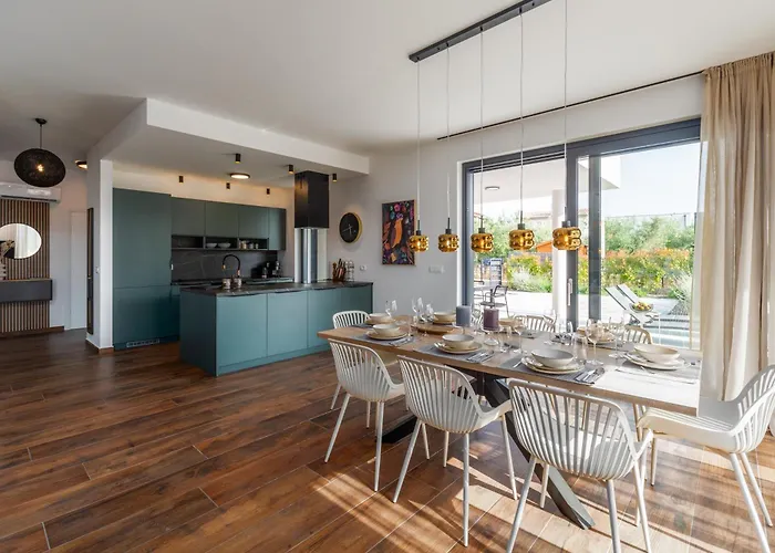 Ava Rosa By Seeadria Agency * Novigrad Istria