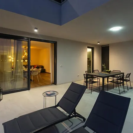 Ava Rosa By Seeadria Agency * Novigrad (Istria)